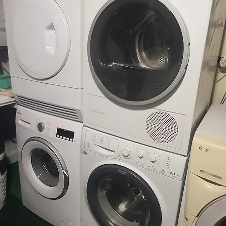 At ホステル